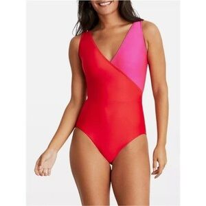 Hermoza Vera Colorblock One Piece Swimsuit in Pink / Poppyred Size 2